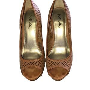 MIA  Boston Proper Laser cut out peep toe heels Size 8.5